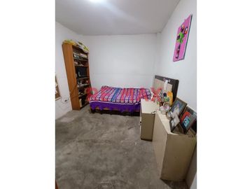 ¡Oportunidad En Lima Norte! Casa De 2 Pisos + Azotea En Venta – San Martín De Porres