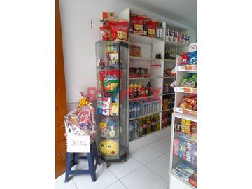 ¡Oportunidad En Lima Norte! Casa De 2 Pisos + Azotea En Venta – San Martín De Porres