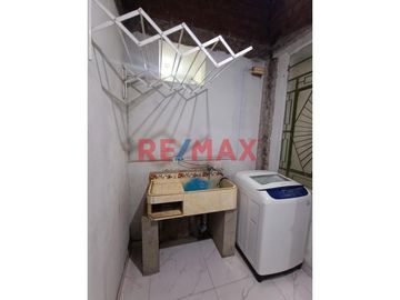 ¡Oportunidad En Lima Norte! Casa De 2 Pisos + Azotea En Venta – San Martín De Porres