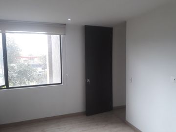 apartamento en venta en hayuelos. Cod V4013902