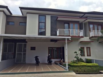 Rumah Nyaman @Dago Dekat Kawasan Cigadung, Tubagus Ismail, Dipatiukur dan Cimbuleuit
