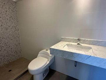 Oportunidad De Inversión: Vendo Moderno Departamento De 44M² En San Isidro