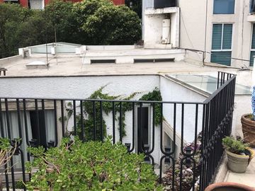 CASA SOLA EN UNA DE LAS MEJORES ZONAS DE LA COLONIA DEL VALLE