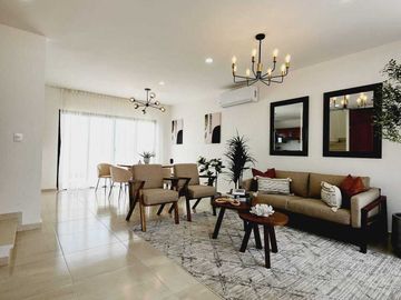 Casa en VENTA en LOMAS DE MEDITERRANEO