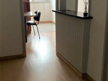 Oficina con Bano propio
