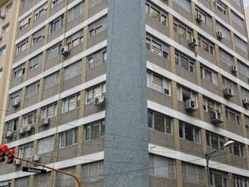 Oficina con Bano propio