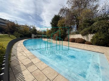 Duplex 5D y 4B más 4 Est. Jardin a pasos Colegio Los Alerces