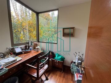 Duplex 5D y 4B más 4 Est. Jardin a pasos Colegio Los Alerces