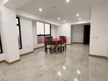 🏡 ¡Departamento de estreno en San Andrés 1ra Etapa! En Piso 9 🌆

📍 Ubicado en una de las zonas más estratégicas de la ciudad, cerca de universidades