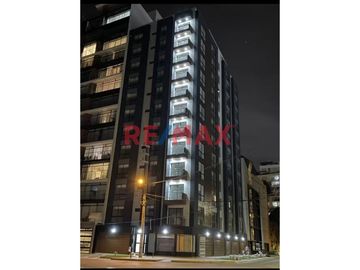 🏡 ¡Departamento de estreno en San Andrés 1ra Etapa! En Piso 9 🌆

📍 Ubicado en una de las zonas más estratégicas de la ciudad, cerca de universidades