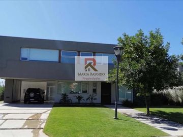 Importante Casa en Alquiler o Venta - Terravista Consultar otras propiedades