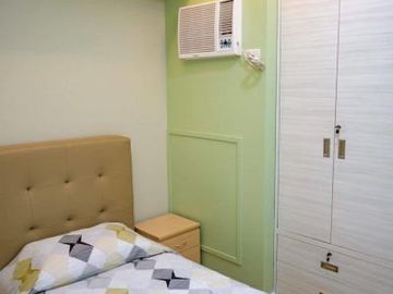 Rent: Furnished 2 Bedroom in The Grove Pasig
