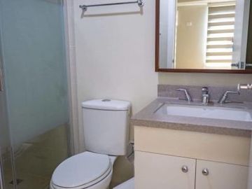 Rent: Furnished 2 Bedroom in The Grove Pasig