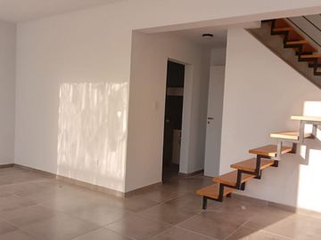 VENTA - DUPLEX 2 HABITACIONES - LAS GARZAS Y JORGE NEWERY