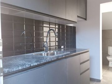 VENTA - DUPLEX 2 HABITACIONES - LAS GARZAS Y JORGE NEWERY