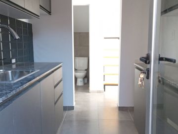 VENTA - DUPLEX 2 HABITACIONES - LAS GARZAS Y JORGE NEWERY