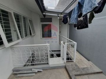 Rumah sukawarna lokasi tengah kota sayap Pasteur 5 menit tol Pasteur
