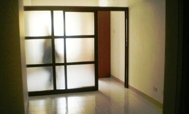 CONDO IN MAKATI, NEAR AYALA OFFICES AND VERY ACCESSIBLE