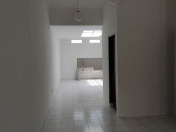 Rumah Siap Huni di Taman Kopo Indah 3 dekat tol margaasih