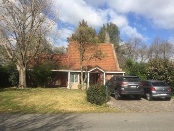 Casa en Highland Park Country Club