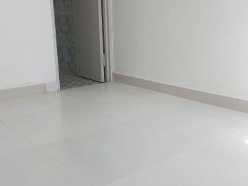 Rumah cluster 2 lantai di Kp Tengah Kramat jati Jakarta Timur