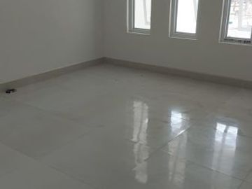 Rumah cluster 2 lantai di Kp Tengah Kramat jati Jakarta Timur