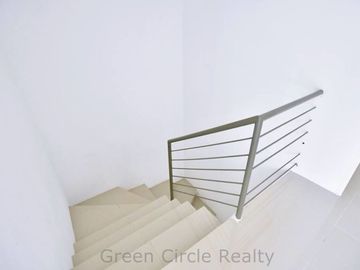House and lot for sale in Cavite, with Balcony, near Manila