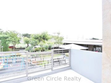 House and lot for sale in Cavite, with Balcony, near Manila