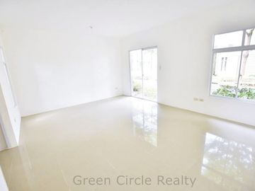 House and lot for sale in Cavite, with Balcony, near Manila