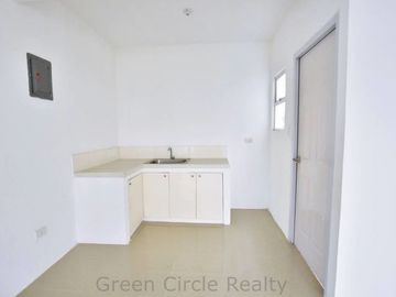 House and lot for sale in Cavite, with Balcony, near Manila