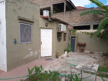 Casa para 2 Familias en venta en Berazategui Oeste