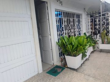 casa en venta en ciudad 2000. Cod V17040