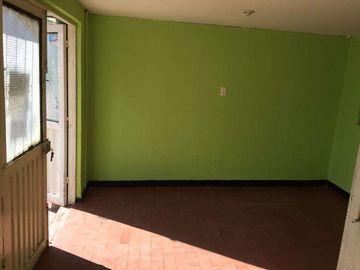 CASA AMPLIA Y  RENTABLE  EN VENTA BARRIO ROMA IV, BOGOTA COLOMBIA