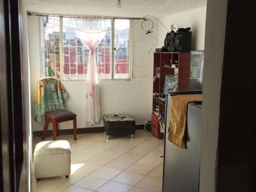 CASA AMPLIA Y  RENTABLE  EN VENTA BARRIO ROMA IV, BOGOTA COLOMBIA