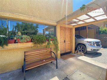 Casa en parcela en arriendo 4D/5B en Padre Hurtado