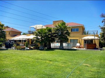 Casa en parcela en arriendo 4D/5B en Padre Hurtado