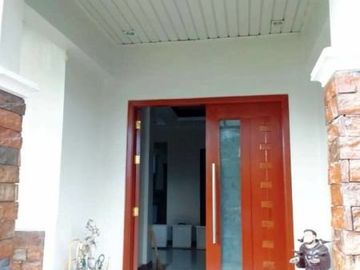 Spacious Two Storey House and Lot for Sale in Hensonville An