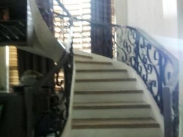 Spacious Two Storey House and Lot for Sale in Hensonville An