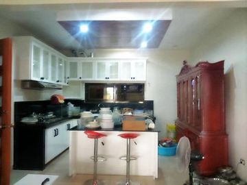Spacious Two Storey House and Lot for Sale in Hensonville An