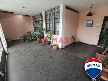 🏡 ¡OPORTUNIDAD ÚNICA EN PIURA! 🏡

¿Estás buscando la casa perfecta en una ubicación privilegiada? ¡Tu búsqueda ha terminado! Presentamos una exclusi