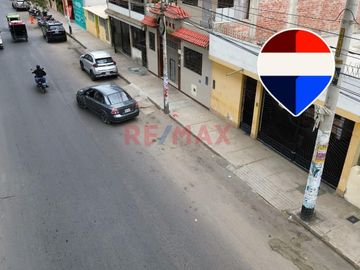 🏡 ¡OPORTUNIDAD ÚNICA EN PIURA! 🏡

¿Estás buscando la casa perfecta en una ubicación privilegiada? ¡Tu búsqueda ha terminado! Presentamos una exclusi
