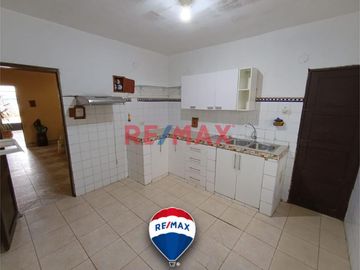 🏡 ¡OPORTUNIDAD ÚNICA EN PIURA! 🏡

¿Estás buscando la casa perfecta en una ubicación privilegiada? ¡Tu búsqueda ha terminado! Presentamos una exclusi