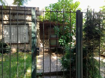 CASA EN LOTE PROPIO DE 3 AMBIENTES. ¡¡¡ IDEAL PARA CONSTRUCTORES