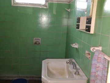 CASA EN LOTE PROPIO DE 3 AMBIENTES. ¡¡¡ IDEAL PARA CONSTRUCTORES