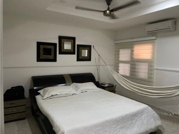 SE VENDE CASA EN LA CASTELLANA DE MONTERA