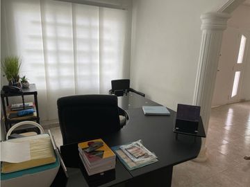 SE VENDE CASA EN LA CASTELLANA DE MONTERA