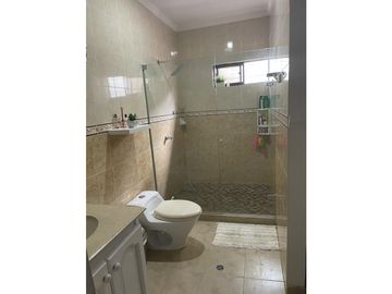 SE VENDE CASA EN LA CASTELLANA DE MONTERA