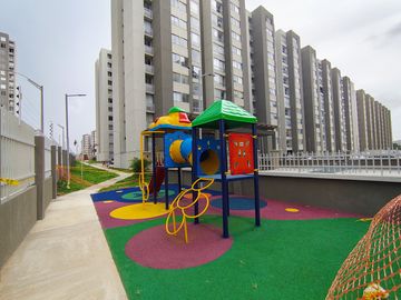 apartamento en arriendo en altos de los rosales. Cod A106990