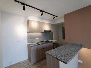 apartamento en arriendo en altos de los rosales. Cod A106990