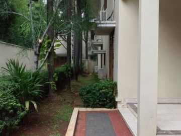 For Rent 4BR Beautiful House with Big Garden at South Kemang